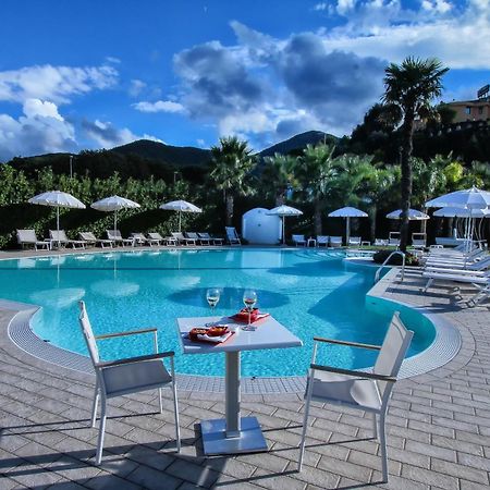 San Severino Park Hotel & Spa, BW Signature Collection Меркато Сан Северино Екстериор снимка