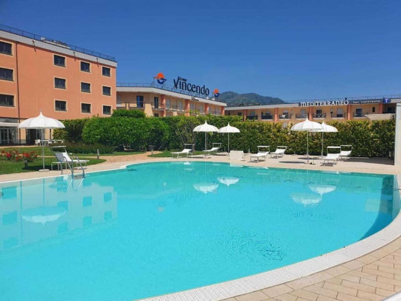 San Severino Park Hotel & Spa, BW Signature Collection Меркато Сан Северино Екстериор снимка