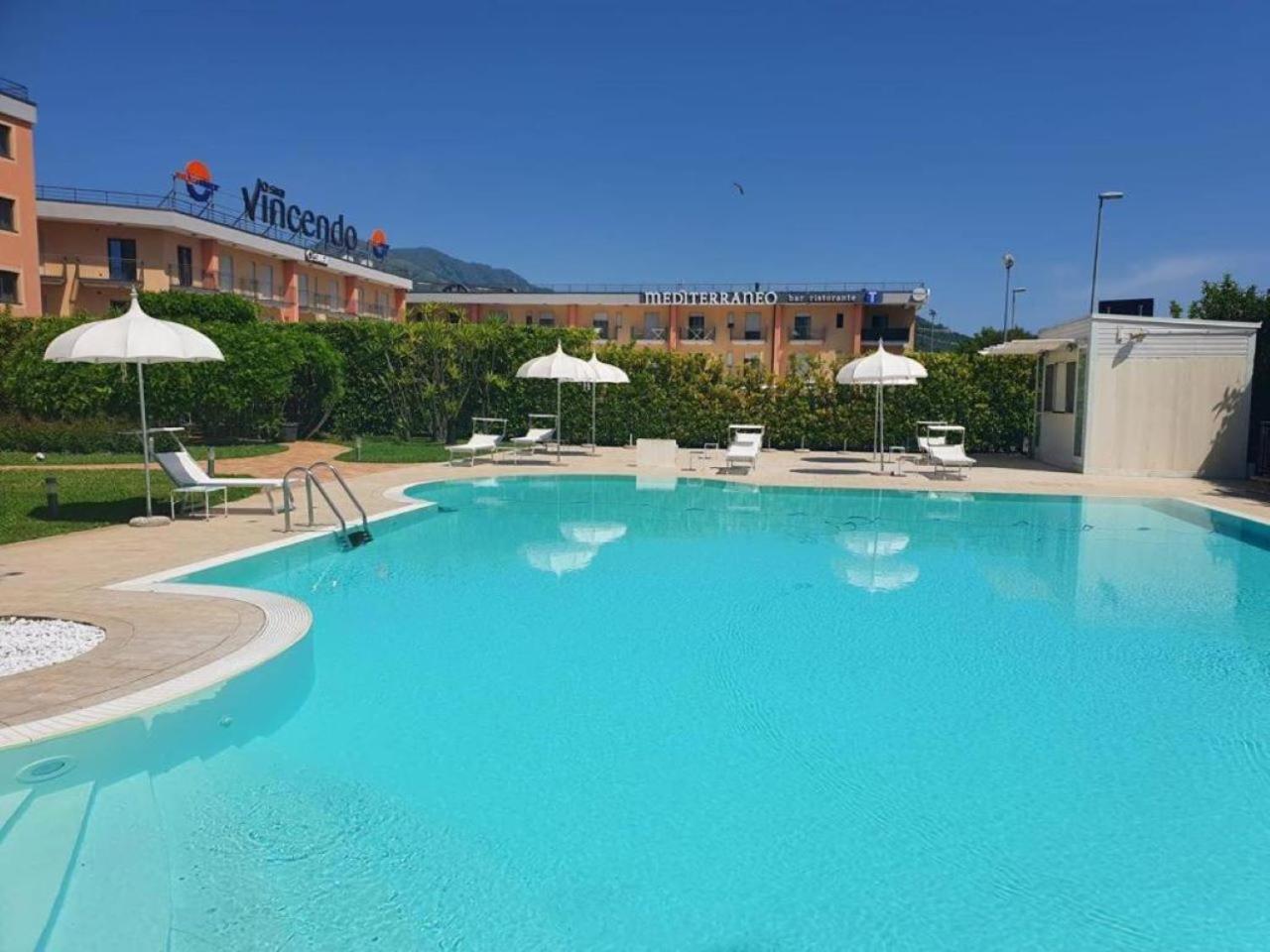 San Severino Park Hotel & Spa, BW Signature Collection Меркато Сан Северино Екстериор снимка